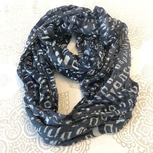 Tahari Infinity Scarf Blue and White